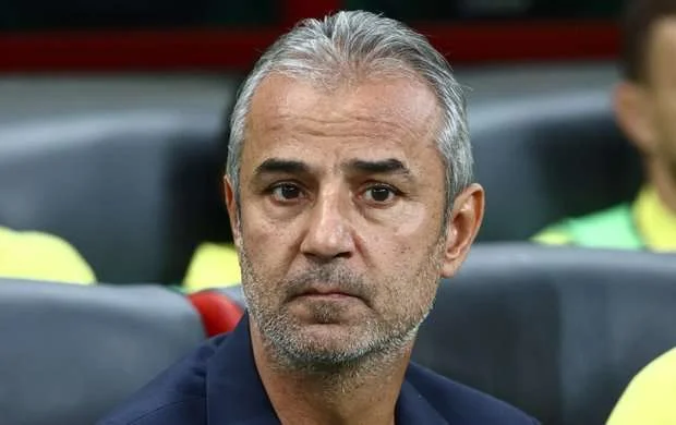 UEFA "Fənərbağça"nın baş məşqçisini cəzalandırdı 