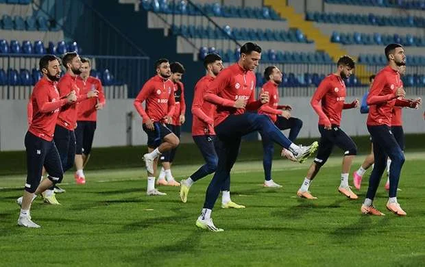 İki futbolçu millidən kənarlaşdırıldı 