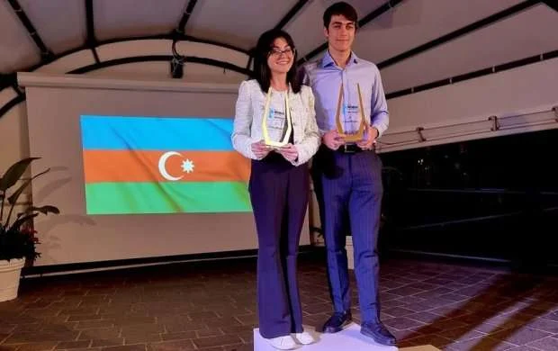 DÇ-də iki dəfə Azərbaycan himni səsləndirildi 