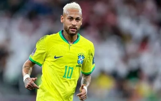 Braziliya millisinin baş məşqçisi Neymarla bağlı qərarını verdi 