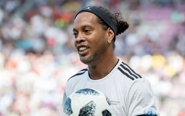 Ronaldinyo Messiyə nə məsləhət verib? - İlk dəfə açıqladı 
