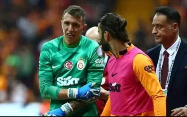 “Qalatasaray”da ağır itki 