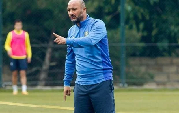 “Kəpəz” Azər Məmmədovun istefasını rəsmən açıqladı 