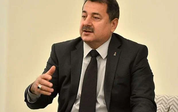 "Bayer"lə matçda bərabər səviyyədə mübarizənin şahidi olacağıq" - Vaqif Sadıqov  