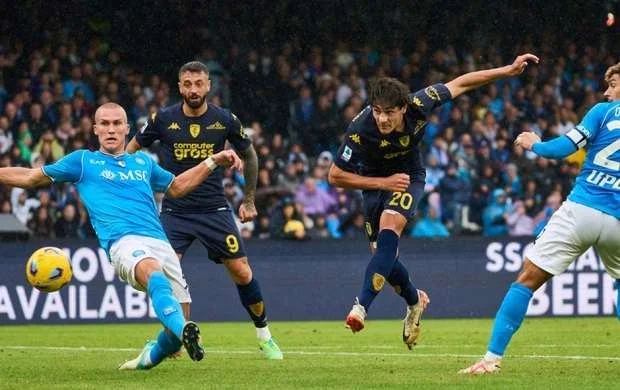 “Napoli” uduzdu, “İnter” qalib gəldi 
