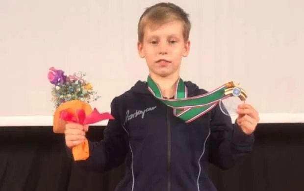 Azərbaycan gimnastı Birmingemdə medal qazandı 