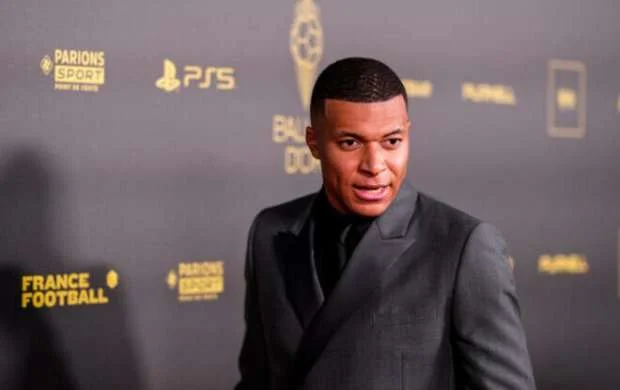 "Mən orada oynamaq istəyirəm, amma..." - Mbappe 