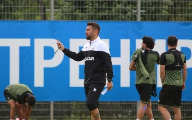 "Ümid edirəm ki, Emin "Neftçi" üçün də qol vurmağa başlayacaq" - Mutu 
