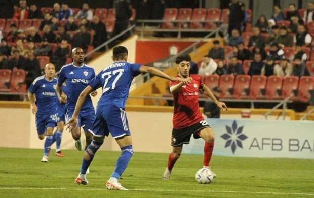 “Qarabağ” darmadağınla qalib gəldi, xal fərqini artırdı 