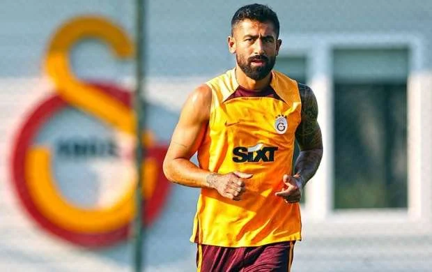 “Qalatasaray”da növbəti ayrılıq 