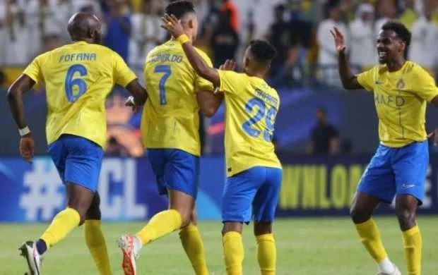 Ronaldu yubiley matçında fərqləndi, komandası darmadağına sevindi 