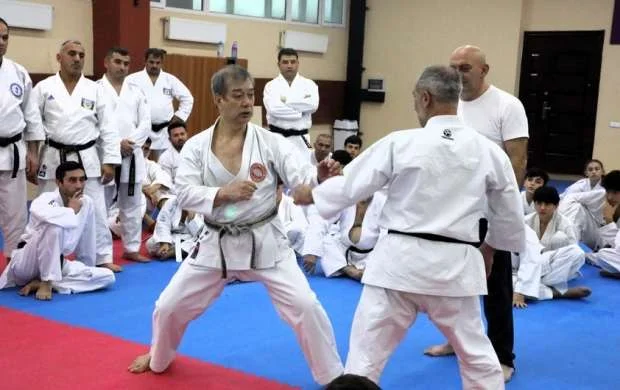 Məşhur karate ustasının rəhbərliyi ilə Bakıda seminar keçirilib 