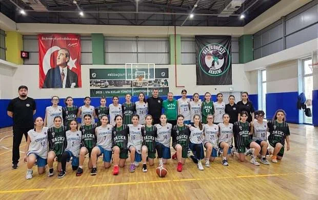 Azərbaycan yığması Türkiyədə toplanışa başladı 