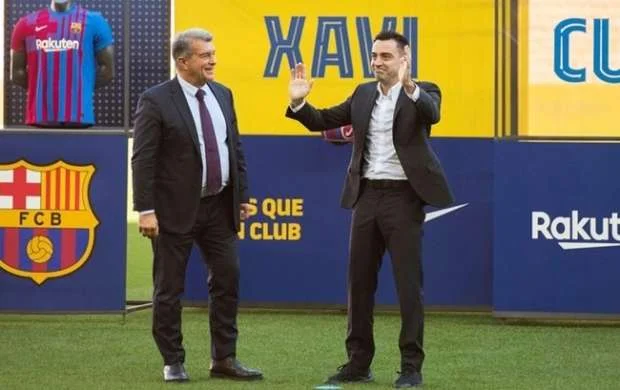 "Barselona"da qalmaqal: Xavi Laportanın təkidi ilə qərarını dəyişdi 