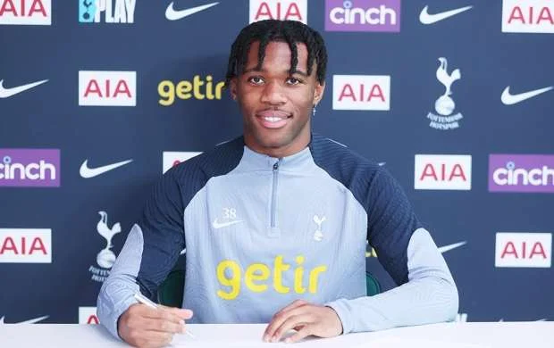 “Tottenhem”də yeni müqavilə 
