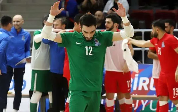 “Şanslarımız az da olsa, davam edir” 