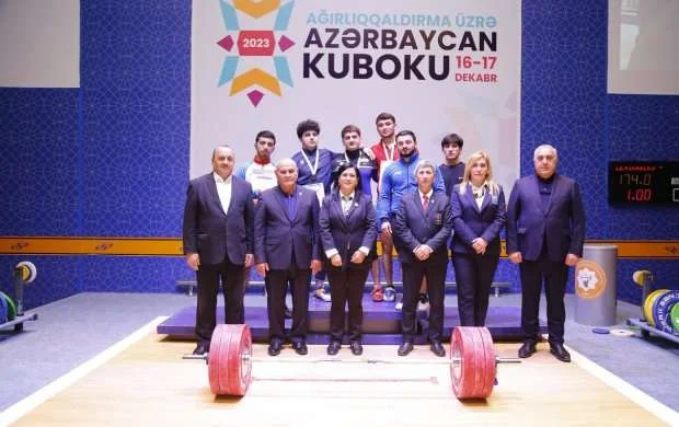 Əliyevlə İbrahimli fəxri kürsünün ən yüksək pilləsində 
