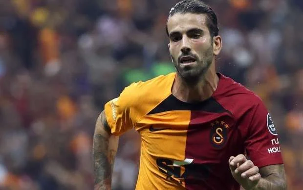"Qalatasaray"da daha bir ayrılıq 