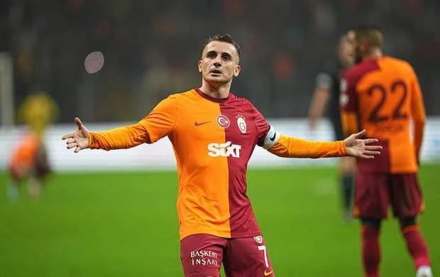 “Qalatasaray”la “Fənərbaxça”dan növbəti qələbə 