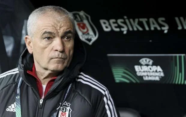"Beşiktaş"ın baş məşqçisi istefaya göndərildi  