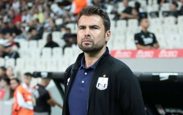 "Neftçi" Mutu ilə yolları ayırdı 