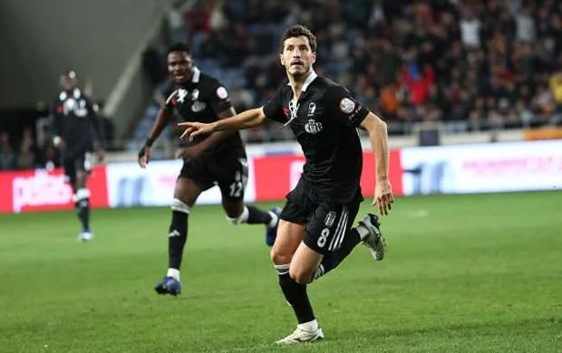 Dadaşov oynadı, komandası “Beşiktaş”a uduzdu 