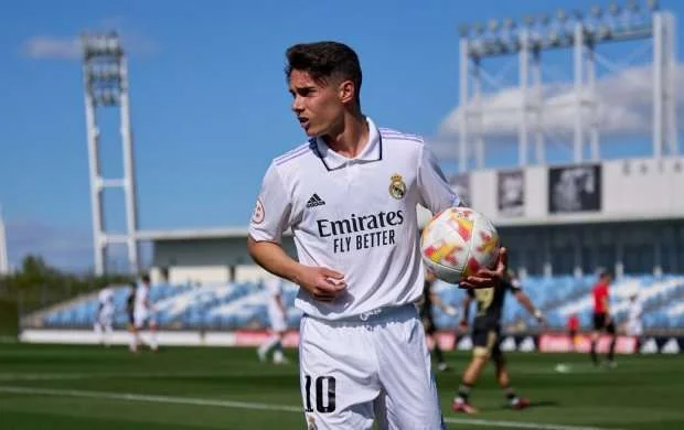 Xabi Alonso "Real"ın yetirməsini "Bayer"də görmək istəyir 