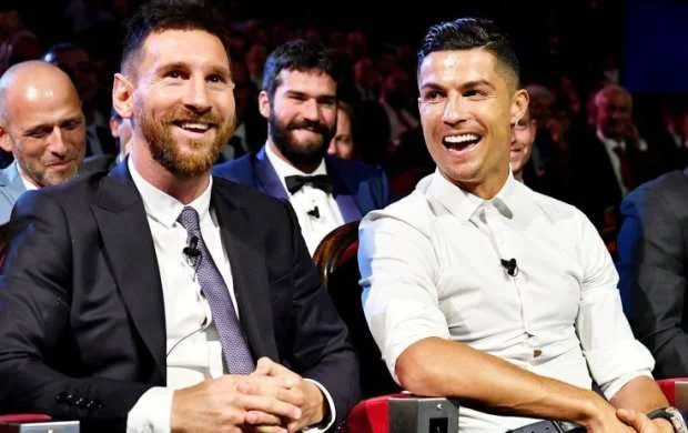 Ronaldu Messiyə çatdı 