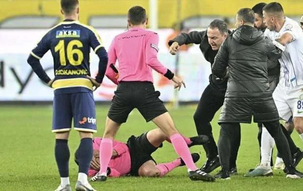 Hakimi döyən keçmiş klub prezidenti azadlığa buraxıldı 