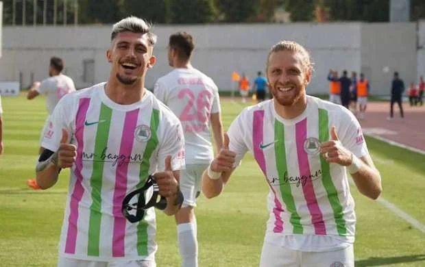 Azərbaycan millisinin futbolçusu "Antalyaspor"a keçir 