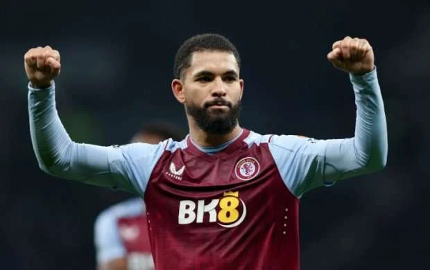 "Aston Villa" 3 Avropa nəhənginin istədiyi Duqlası bu qiymətə satır 