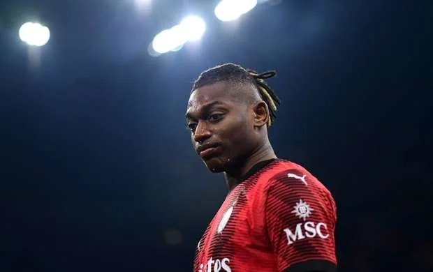 “Milan” darmadağınla 1/4 finalda 