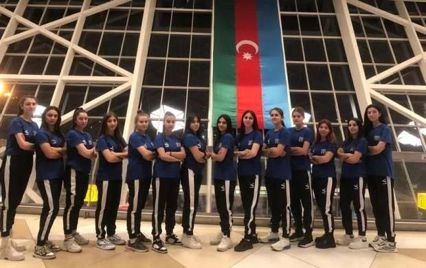 U-20 EEVZA-da ilk oyununa çıxır 