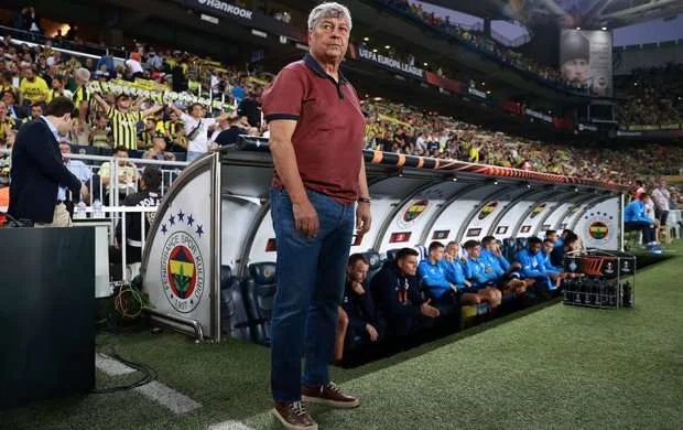 “Beşiktaş”ın baş məşqçisi Luçesku olacaq? 