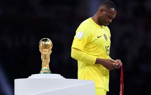 38 yaşlı dünya çempionu 2 illik müqaviləyə razılaşdı 