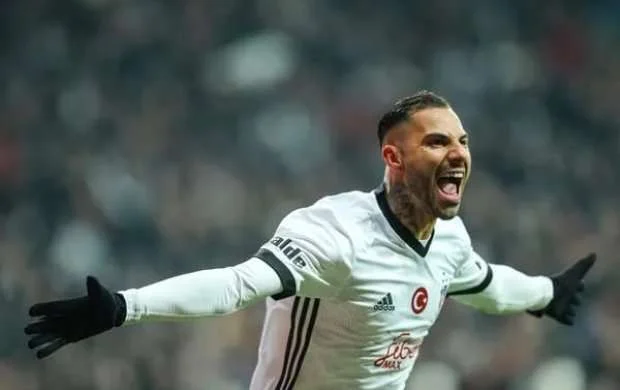 Kuarejma yenidən İstanbul klubunda? 