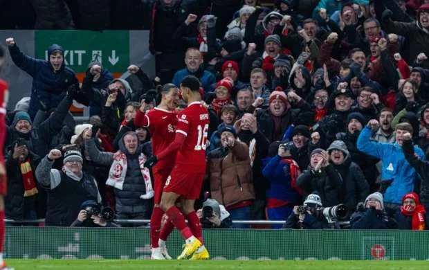 “Liverpul”dan yarımfinalın ilk matçında əzmkar qələbə 