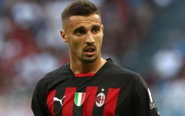Furlani "Milan"ın futbolçusunun İstanbul nəhənginə keçəcəyini təsdiqlədi 