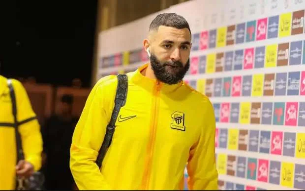 Benzema gələcəyi ilə bağlı qərar verdi 