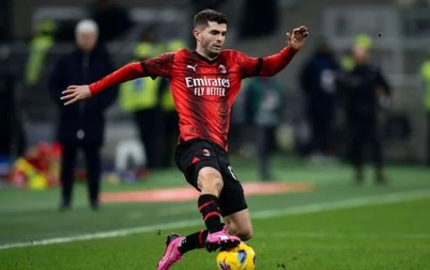 “Milan”ın futbolçusu ayın ən yaxşısı seçildi 