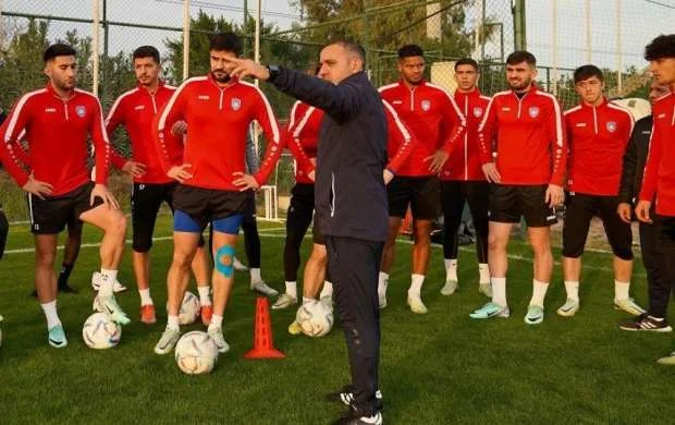 "Turan Tovuz" macarlara uduzdu 