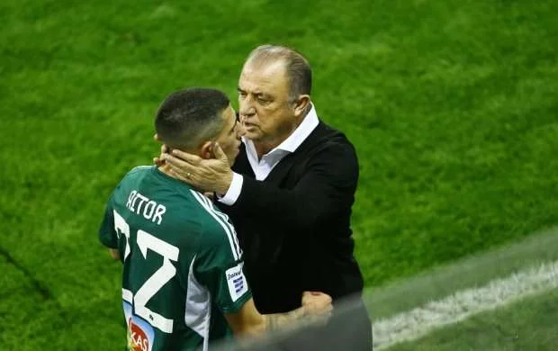 Terim yunan hakimlərdən şikayətləndi 