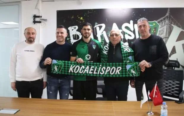 "Kocaelispor”u Rəşad Sadıqova görə tanıyırdım" - Şeydayevin təqdimat mərasimi keçirildi 