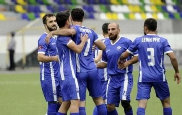 Azərbaycan klubu 10 futbolçusunu bir gündə göndərdi 