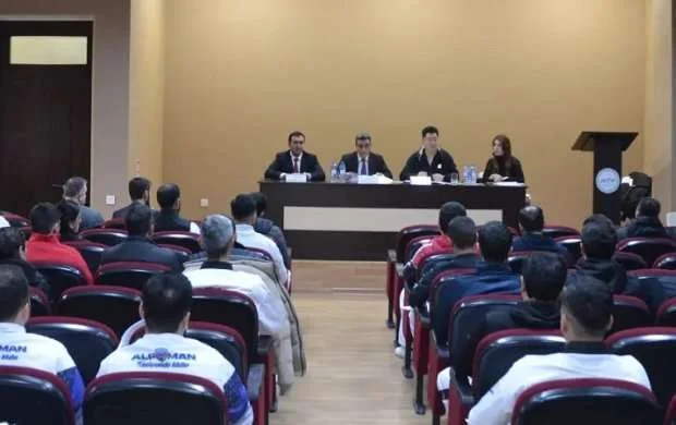 Federasiya seminar keçirir 