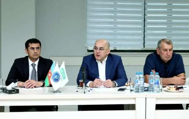 Federasiya rəhbərliyi milli komandalarla görüşdü 