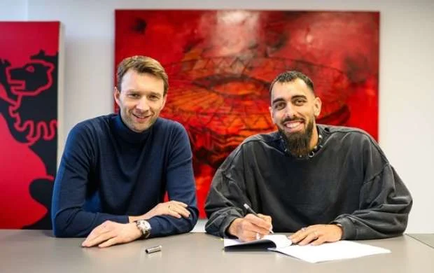 Bundesliqanın lideri ispan qoleadoru transfer etdi 