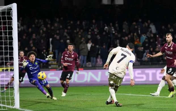 “Roma” səfərdə çətin qələbə qazandı 