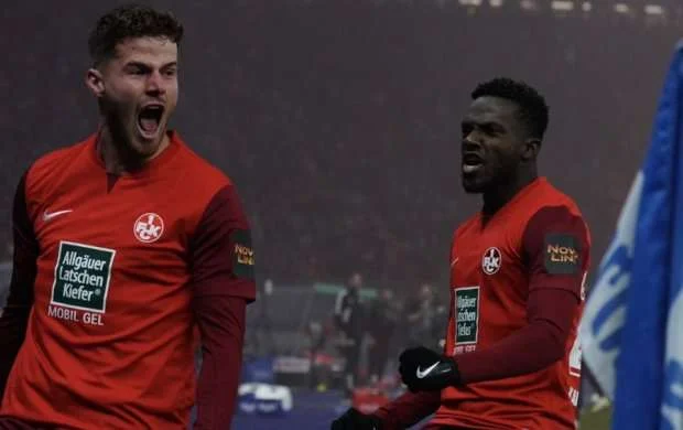 “Kayzerslautern” yarımfinalda 