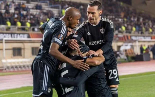 Futbol ictimaiyyəti “Qarabağ”ın oyunu üçün bir yerə toplanır 
